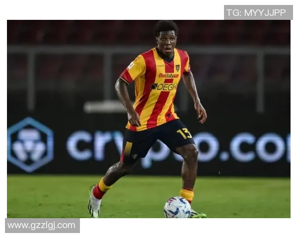 爱穿黑色足球鞋的球星们：他们的选择背后的故事与意义